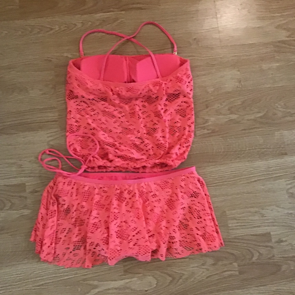 Bathing suit - Picture 2 of 4
